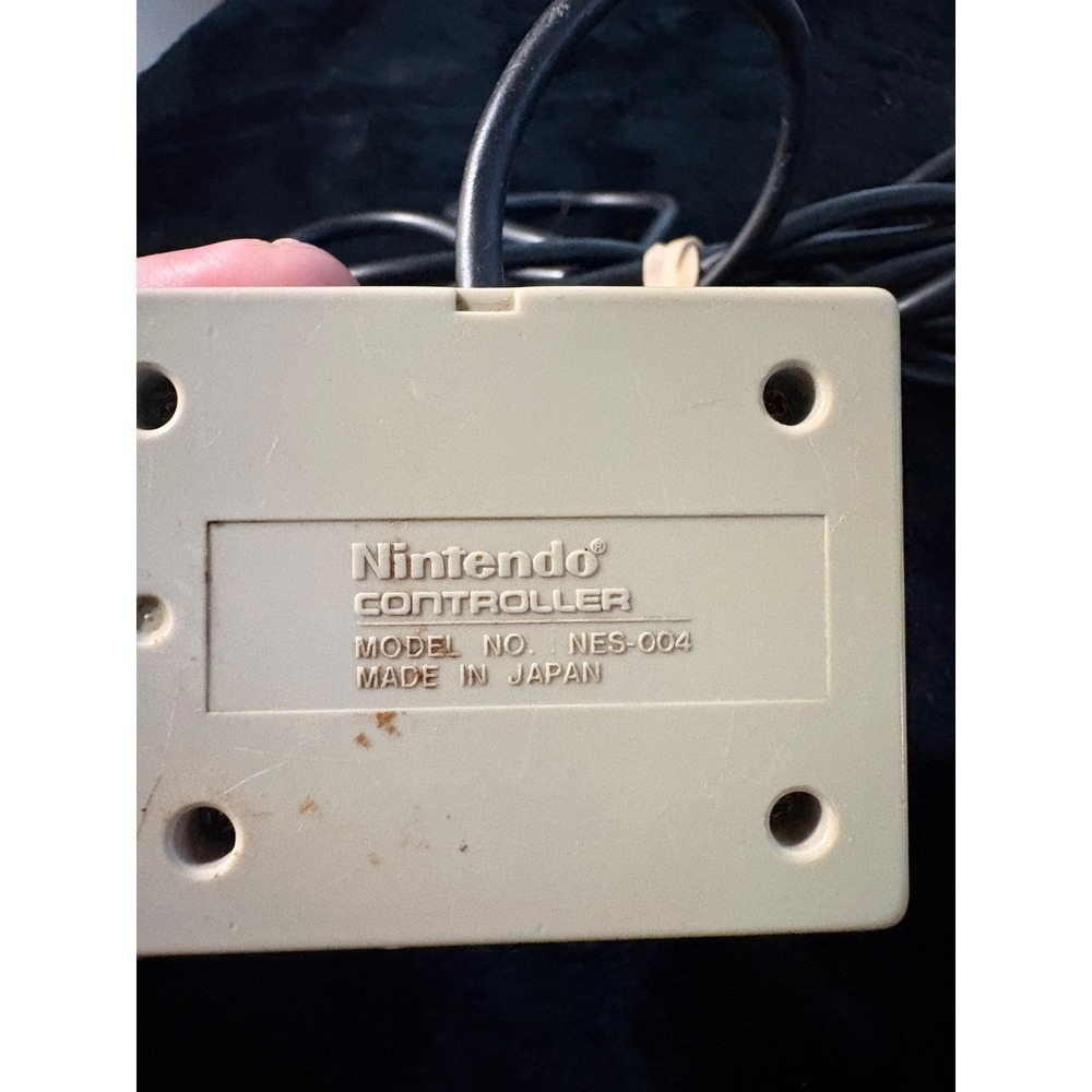 Set of 2 Original Nintendo NES Controllers Model NES-004 Vintage OEM Gamepads - Picture 4 of 4